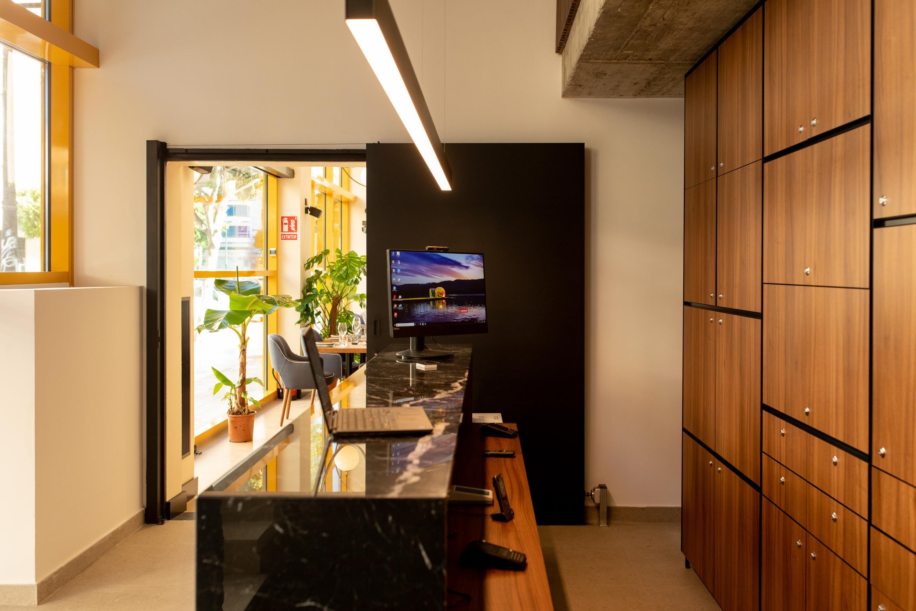 Ramirez Flats Aparthotel 4*